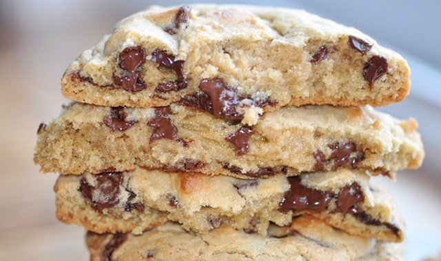 The ULTIMATE Chocolate Chip Cookie
