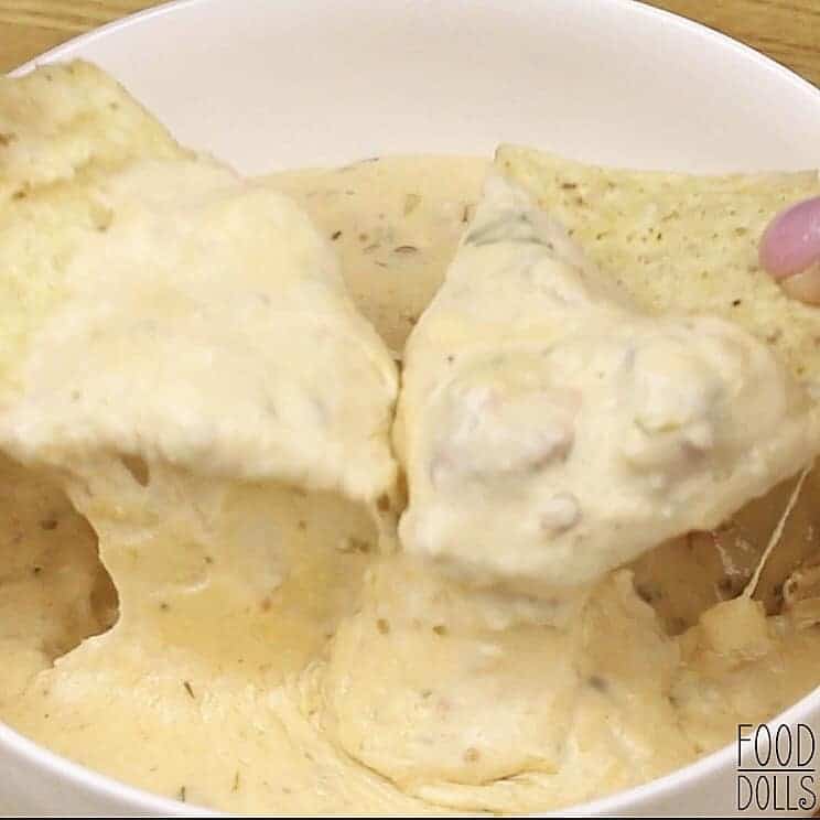 Slow Cooker Queso