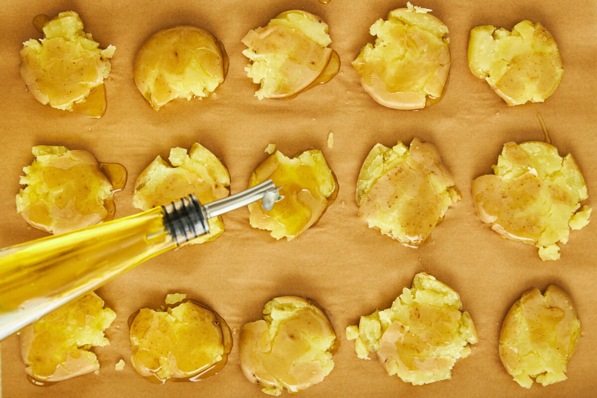 How to Make Smashed Potatoes - Food Dolls
