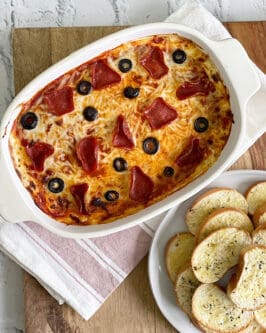 pizza dip with cheese crostini