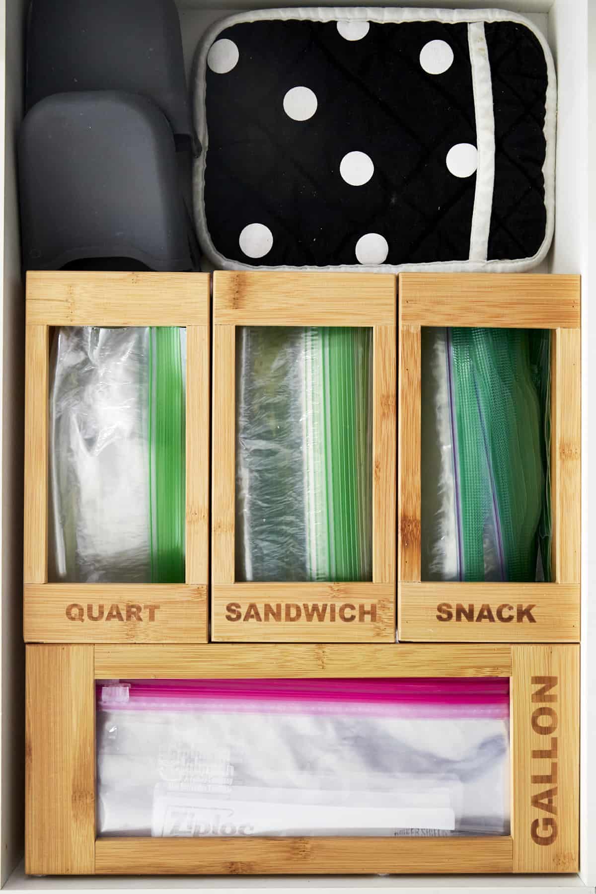 How to Organize Ziplock Bags (With or Without a Drawer!) - The Homes I Have  Made