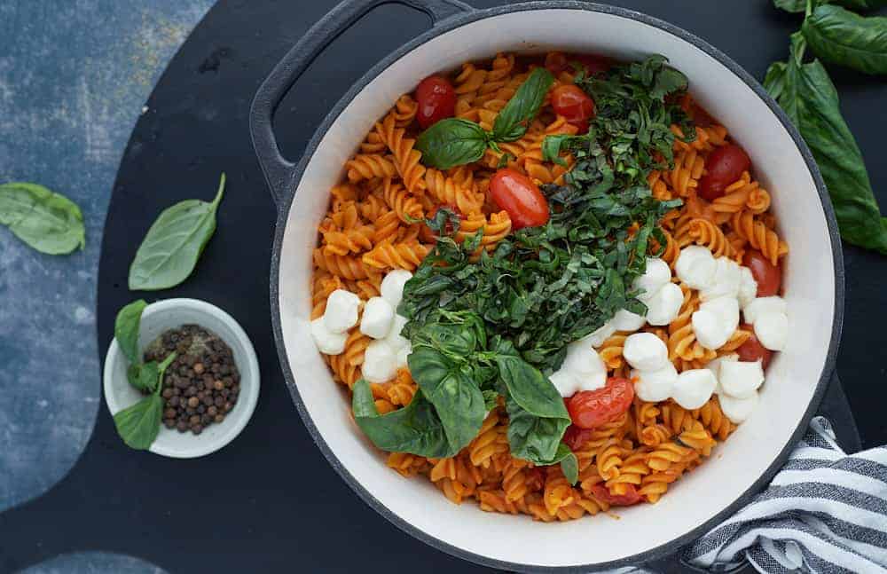 overhead of one pot caprese pasta