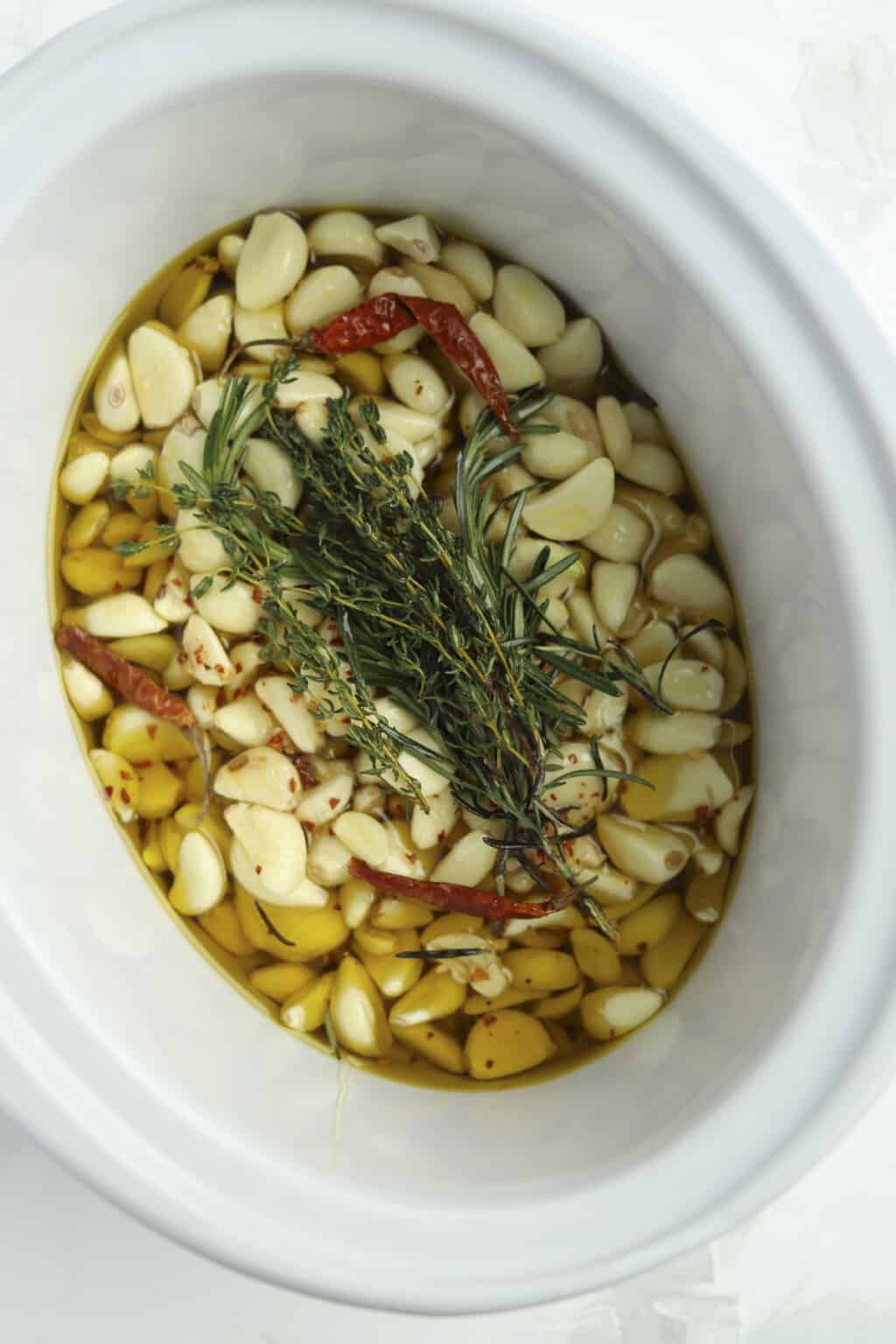 Slow Cooker Spicy Garlic Confit Food Dolls