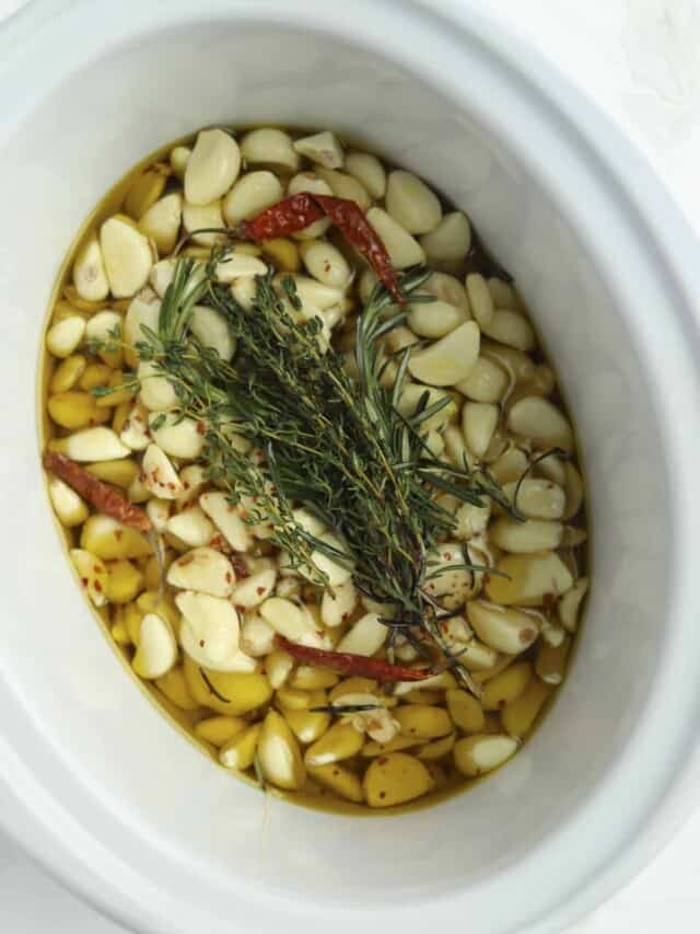 Slow Cooker Spicy Garlic Confit Recipe