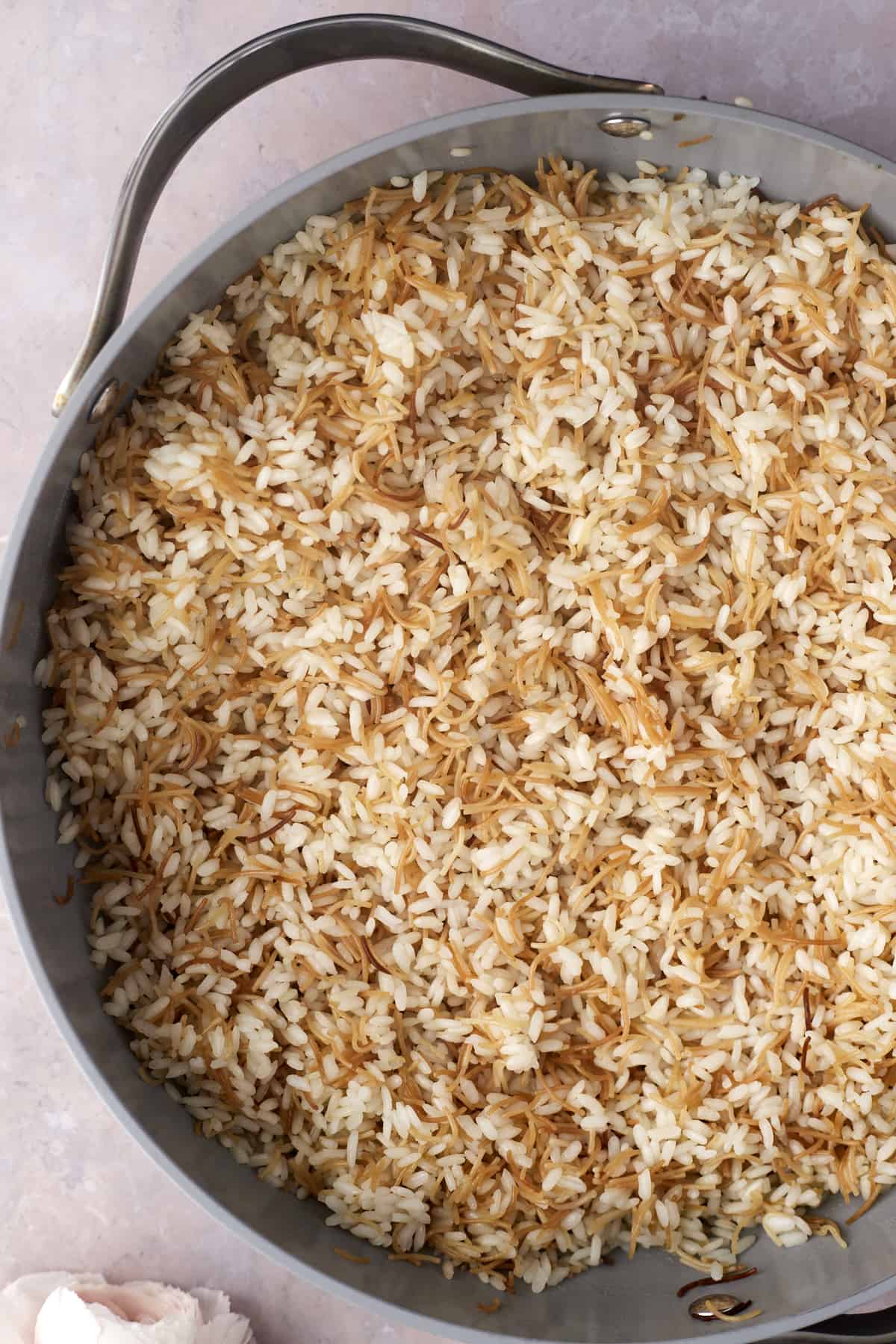 vermicelli rice in a large pot.