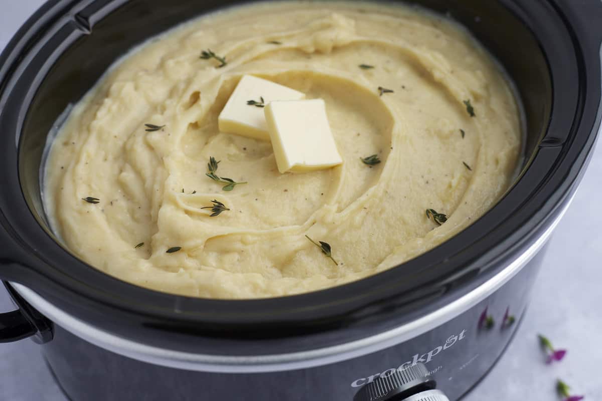 Creamy Slow Cooker Mashed Potatoes