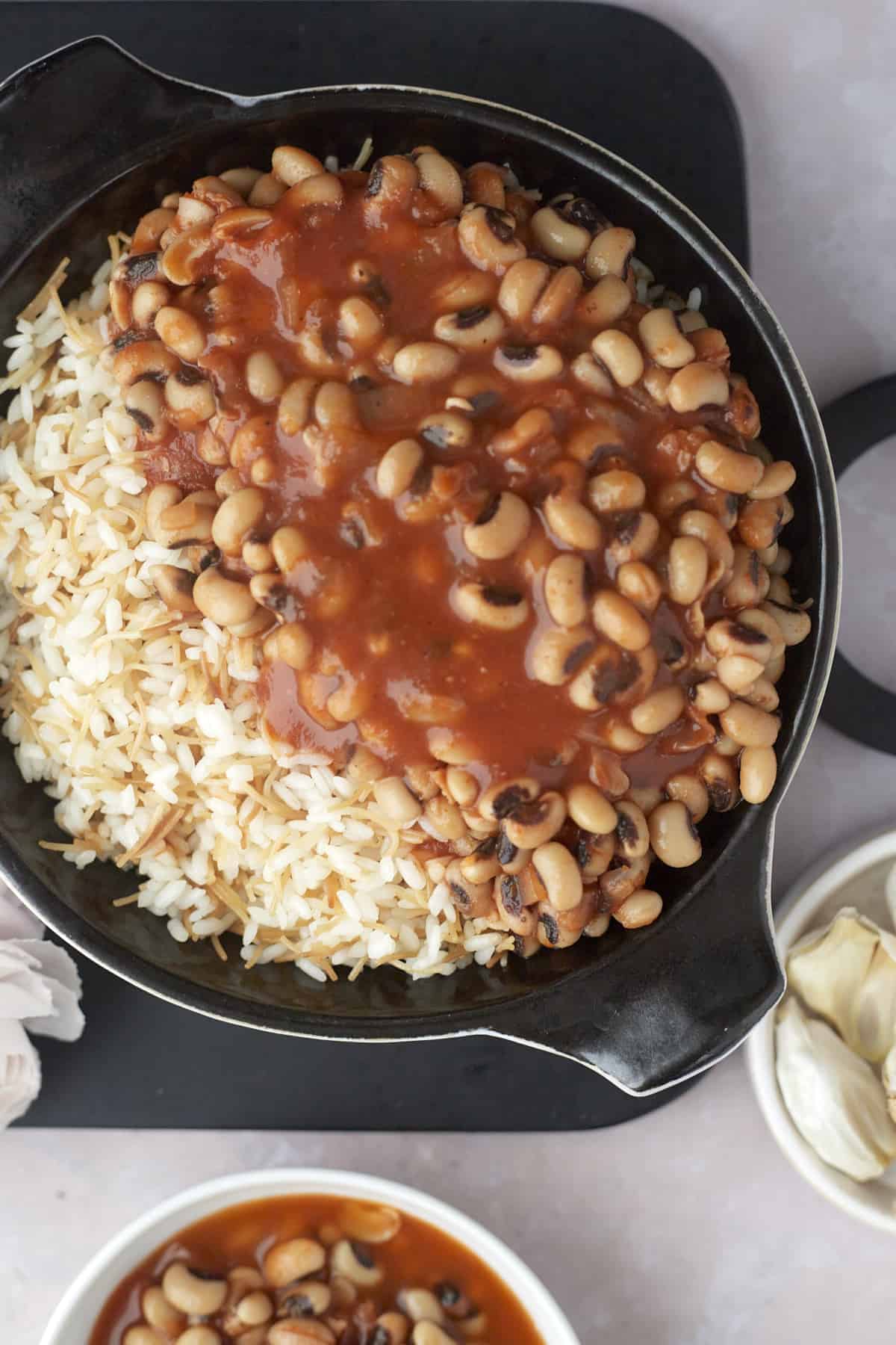 black-eyed pea stew over vermicelli rice