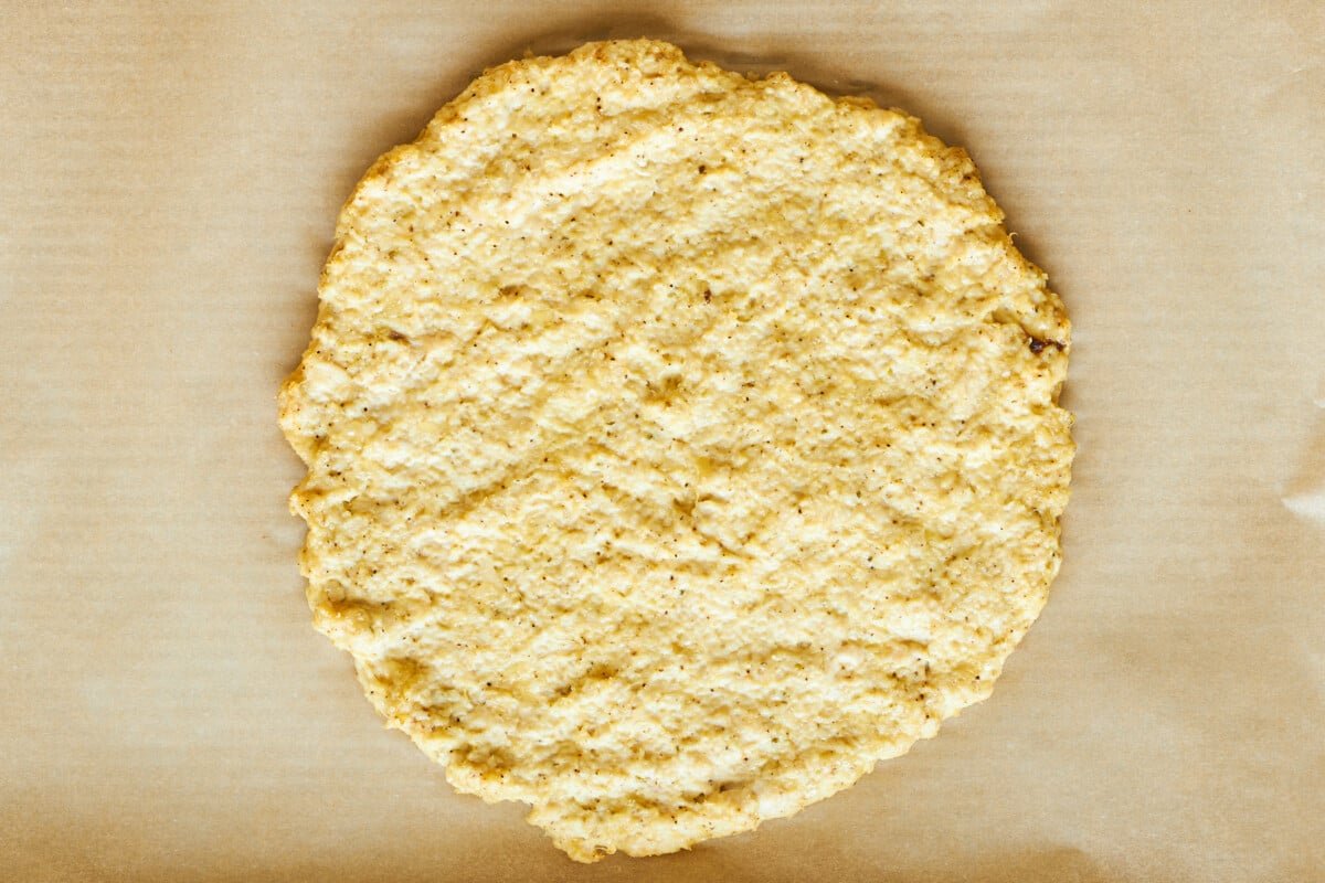 Baked chicken pizza crust.