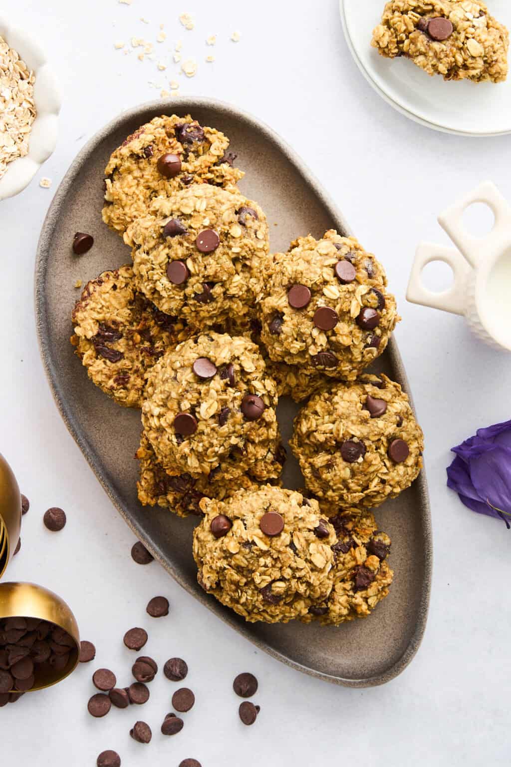 Banana Oatmeal Cookies with Chocolate Chips - Food Dolls